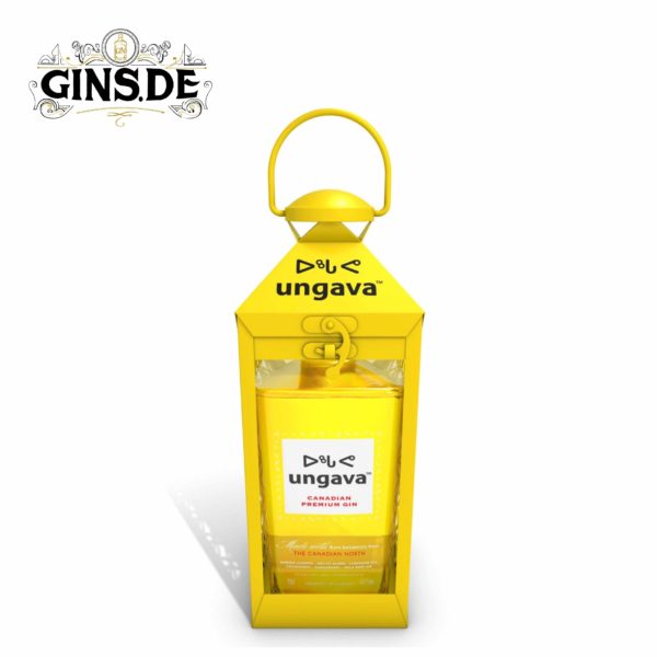 Flasche Ungava Premium Gin mit Laterne