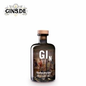 Flasche Gießen Dry Gin